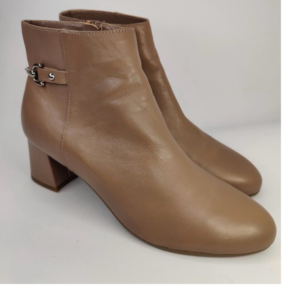 BANDOLINO | Women’s Tan (Taupe) Leather Masie Metal Bit Detailing Dress Booties